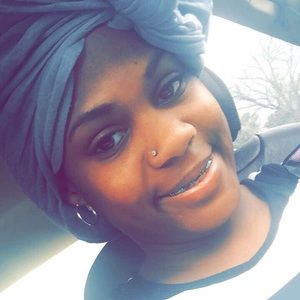 Meet your Posher, Deidra